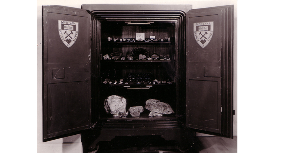 Safe in Mineral Museum - after 1939