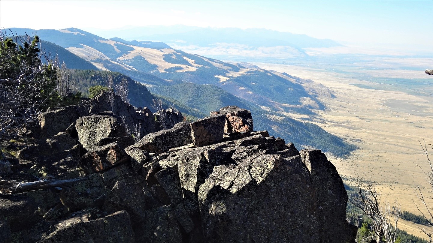 Bull Mountain Western Border fault near Whitehall