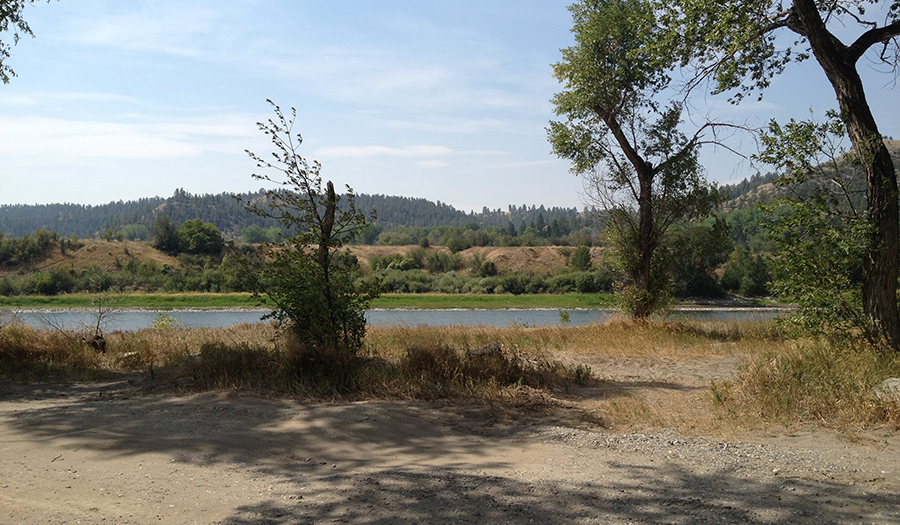 Yellowstone River south of site